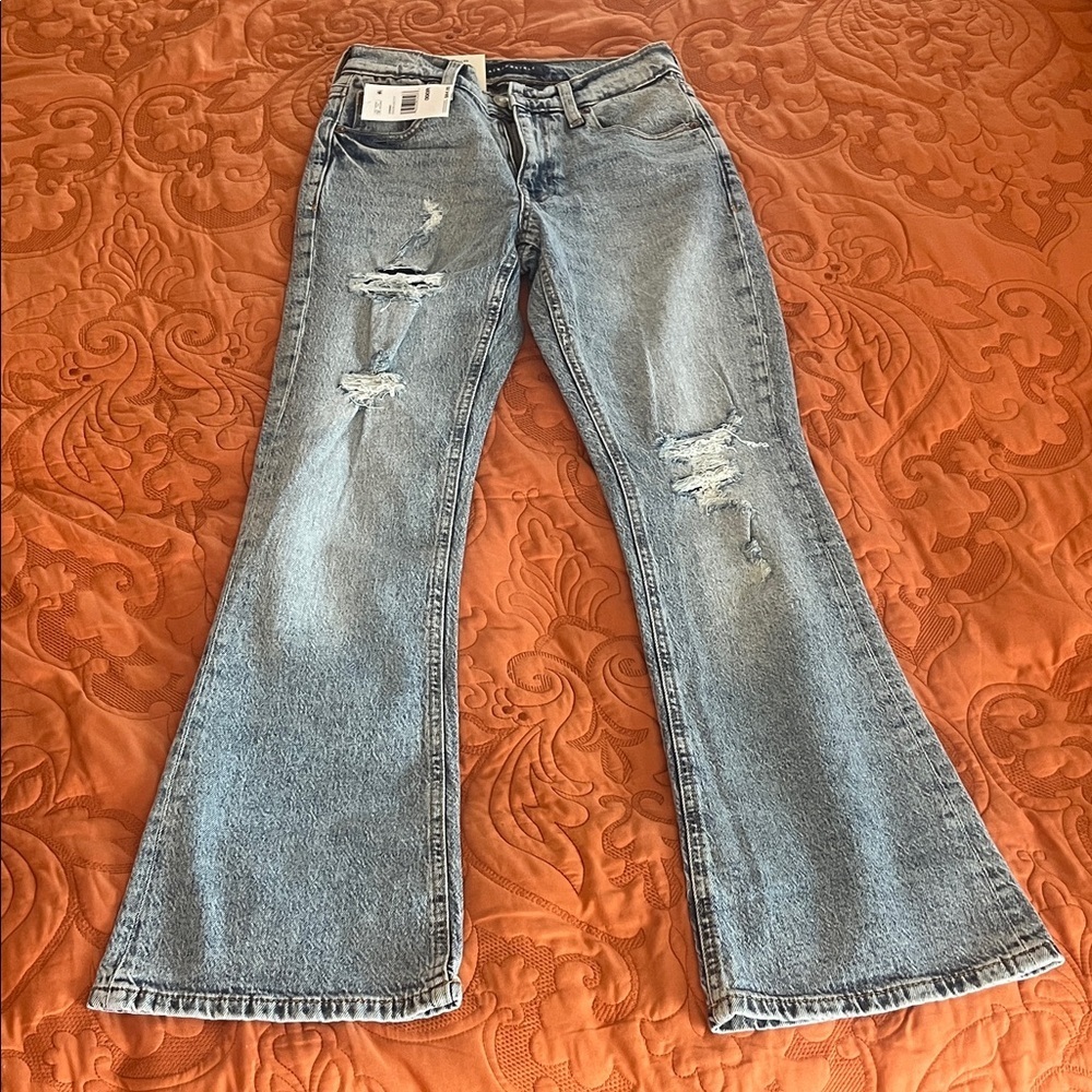 Aeropostale Distressed High Rise Stretch Flare Jeans, sizes 00 and 000